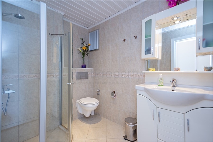 Просторная квартира в Джикджилли с развитой инфраструктурой