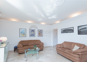 Просторная квартира в Джикджилли с развитой инфраструктурой