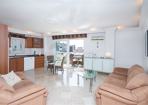 Просторная квартира в Джикджилли с развитой инфраструктурой