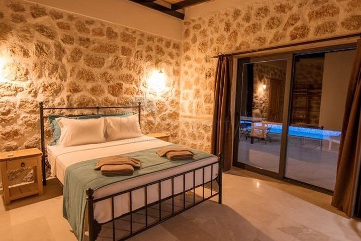 На продажу выставленны две виллы в районе Каш - Анталия 