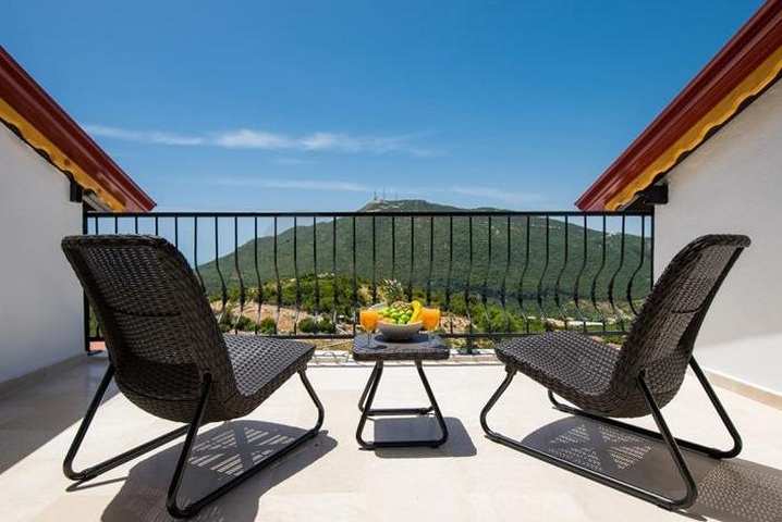 На продажу выставленны две виллы в районе Каш - Анталия 