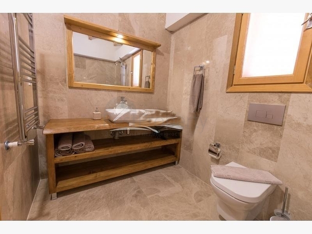 На продажу выставленны две виллы в районе Каш - Анталия 