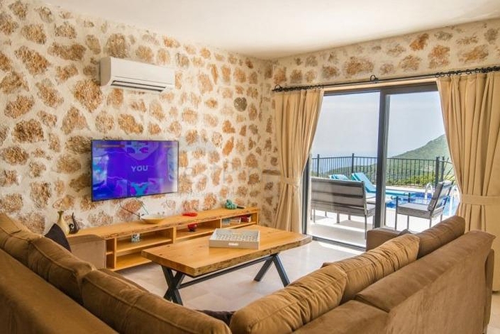 На продажу выставленны две виллы в районе Каш - Анталия 