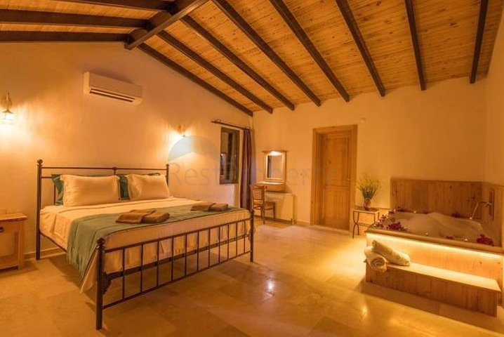 На продажу выставленны две виллы в районе Каш - Анталия 