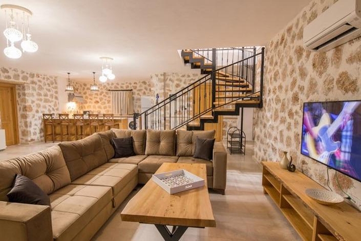 На продажу выставленны две виллы в районе Каш - Анталия 