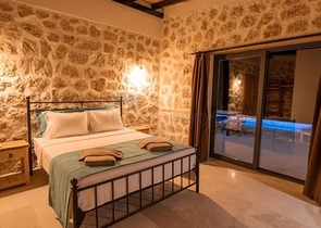 На продажу выставленны две виллы в районе Каш - Анталия 