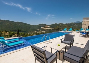 На продажу выставленны две виллы в районе Каш - Анталия 