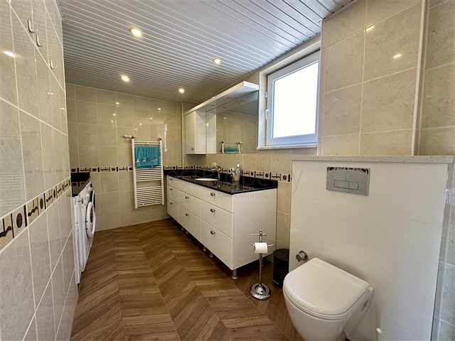 Просторная вилла с панорамным видом на море в Аланье