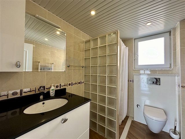 Просторная вилла с панорамным видом на море в Аланье