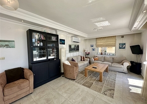 Просторная вилла с панорамным видом на море в Аланье