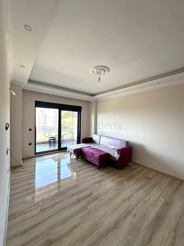 Современная квартира 1+1 с видом на море в Демирташе