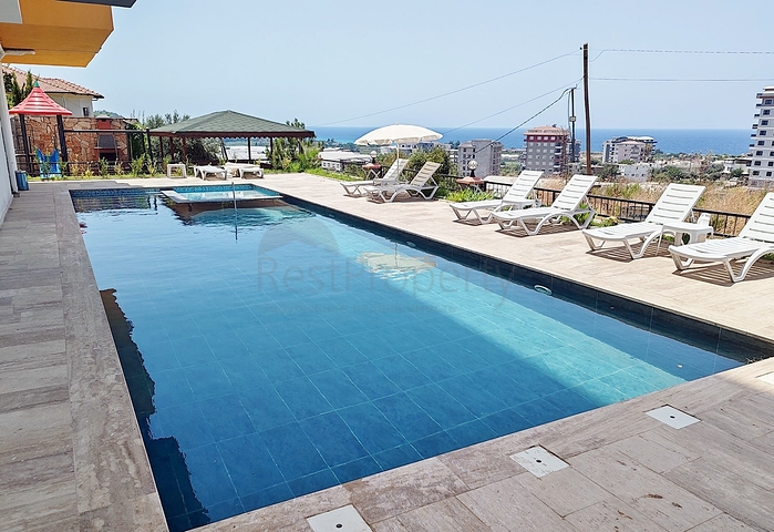 Современная квартира 1+1 с видом на море в Демирташе