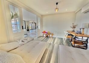 Просторная вилла с панорамным видом на море в сердце Аланьи