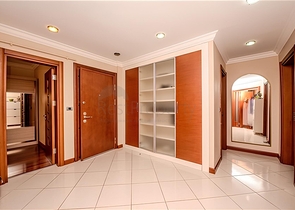 Просторная квартира у моря с богатой инфраструктурой в центре Аланьи