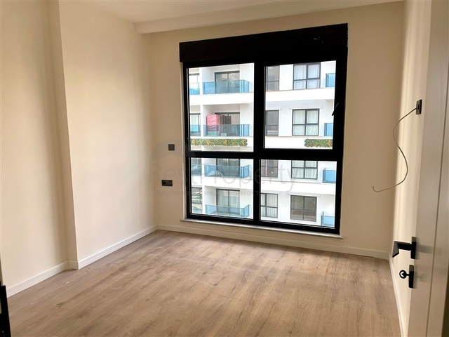 Современная квартира 1+1 в новом комплексе с бассейном и спа-зоной в Махмутларе