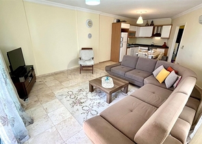 Просторная квартира 2+1 с бассейном и развитой инфраструктурой в центре Махмутлара