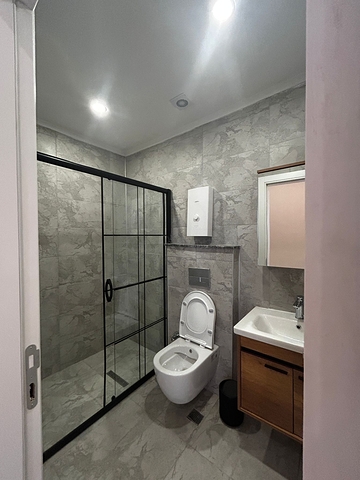 Современная квартира 1+1 в аренду в центре Аланьи рядом с пляжем