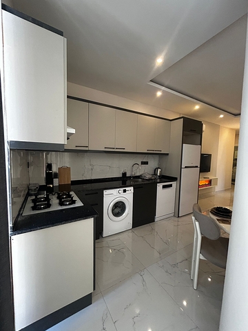 Современная квартира 1+1 в аренду в центре Аланьи рядом с пляжем