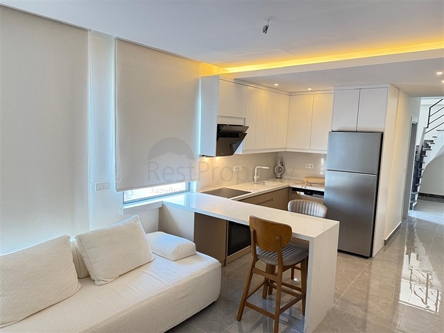 Пентхаус с двумя спальнями и панорамными видами в современном комплексе района Оба