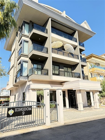 Пентхаус с двумя спальнями и панорамными видами в современном комплексе района Оба