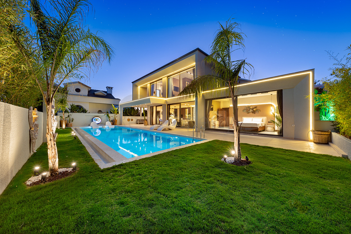 Стильная вилла 5+1 в районе Фетхие 