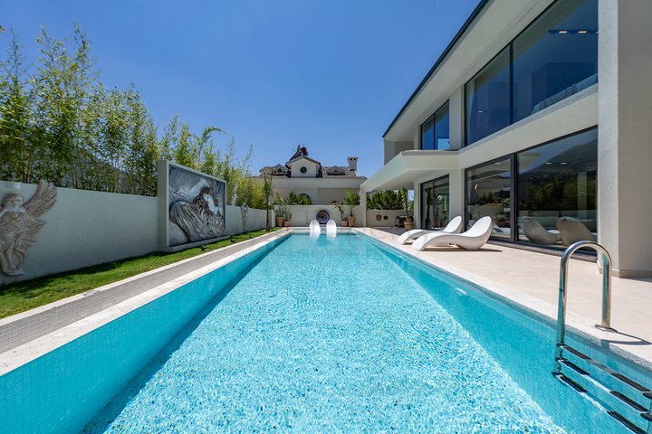 Стильная вилла 5+1 в районе Фетхие 