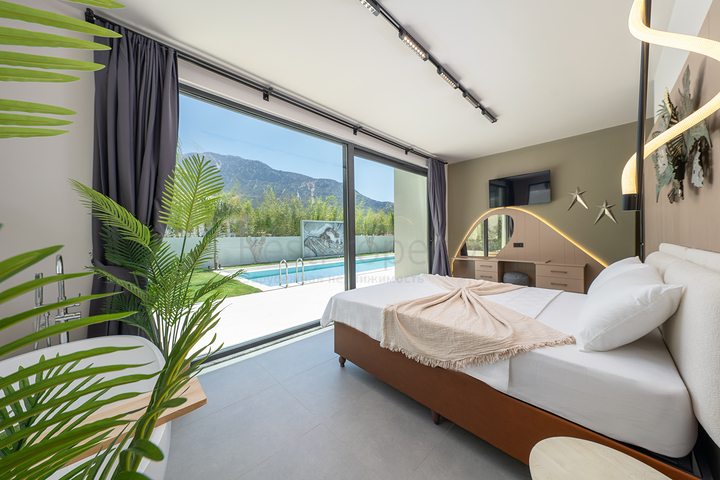 Стильная вилла 5+1 в районе Фетхие 