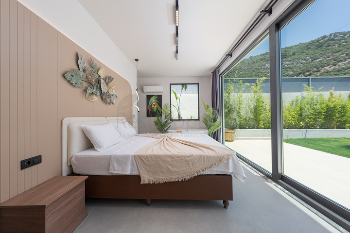 Стильная вилла 5+1 в районе Фетхие 