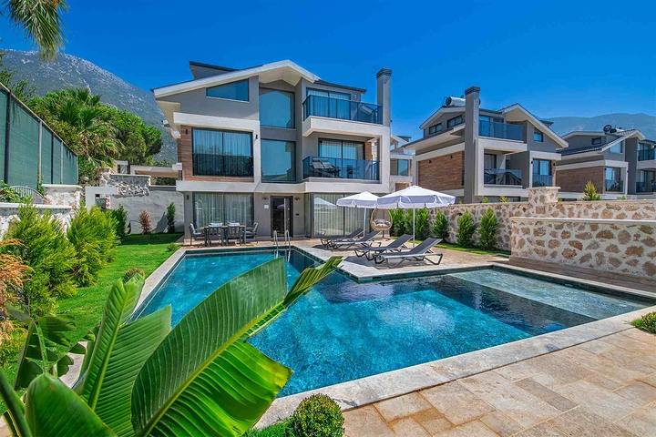 Вилла 3+1 в районе Фетхие  Вилла 3+1 в районе Фетхие