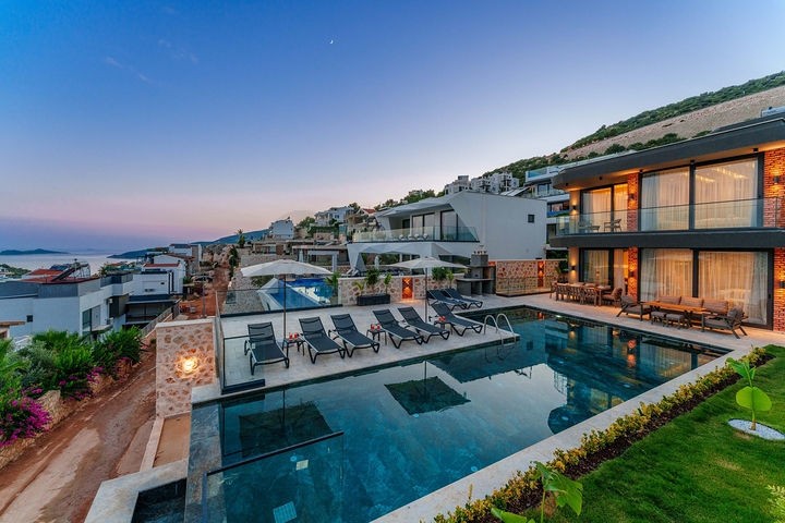 Роскошная вилла с панорамным видом на море в Фетхие Роскошная вилла с панорамным видом на море в Фетхие