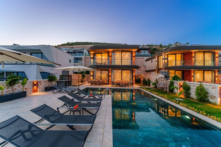 Роскошная вилла с панорамным видом на море в Фетхие Роскошная вилла с панорамным видом на море в Фетхие