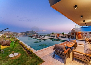 Роскошная вилла с панорамным видом на море в Фетхие Роскошная вилла с панорамным видом на море в Фетхие