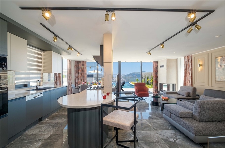 Вилла 4+1 в районе Фетхие  Вилла 4+1 в районе Фетхие