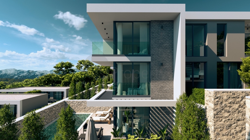 Уединённая вилла с личным бассейном в Калкане