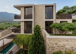 Уединённая вилла с личным бассейном в Калкане