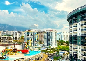 Просторная квартира с современным дизайном в Махмутларе