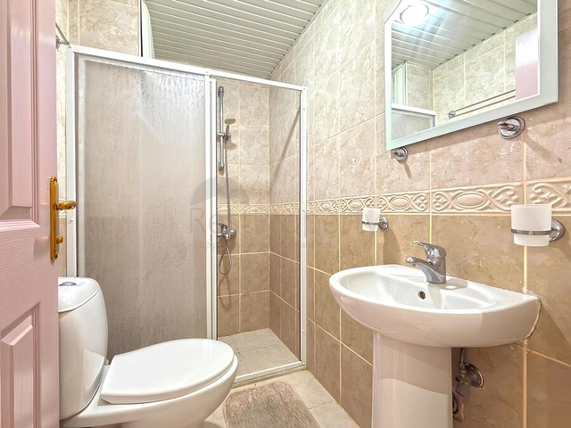 Современные апартаменты с двумя спальнями рядом с морем в районе Оба только на длительный срок