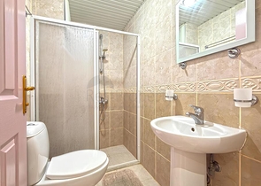 Современные апартаменты с двумя спальнями рядом с морем в районе Оба только на длительный срок