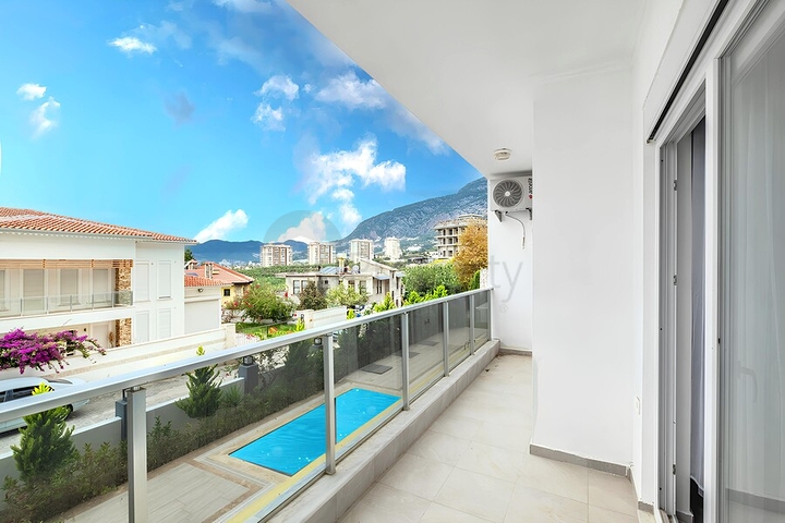 Современная квартира рядом с морем в Махмутларе