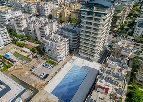 Квартира с современным дизайном рядом с морем в Махмутларе