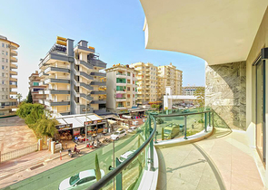 Современные апартаменты у моря в Тосмуре