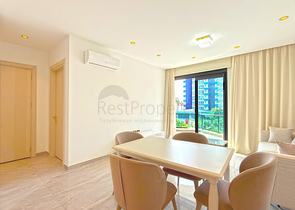 Современные апартаменты у моря в Тосмуре