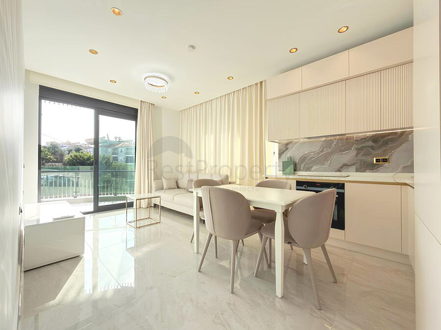 Стильная квартира формата 1+1 в Тосмуре