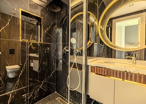 Роскошный пентхаус с видом на море в Тосмуре