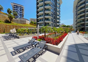 Роскошный пентхаус с видом на море в Тосмуре