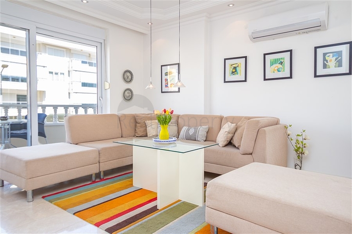 Просторная квартира 2+1 рядом с морем в Оба