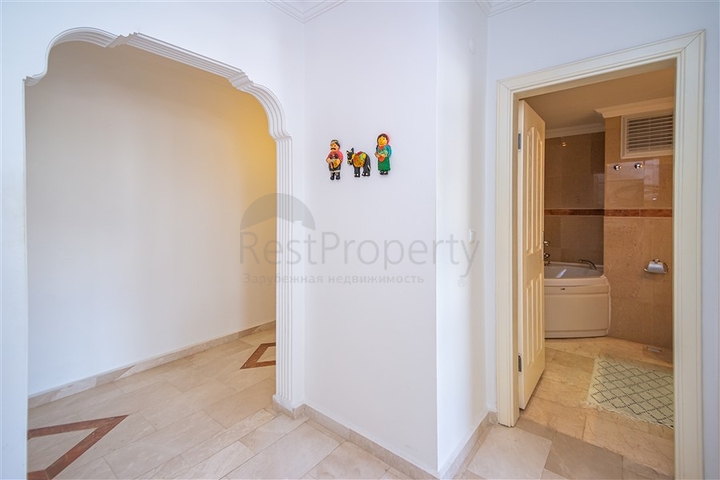 Просторная квартира 2+1 рядом с морем в Оба