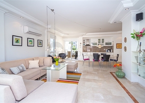 Просторная квартира 2+1 рядом с морем в Оба