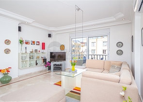 Просторная квартира 2+1 рядом с морем в Оба