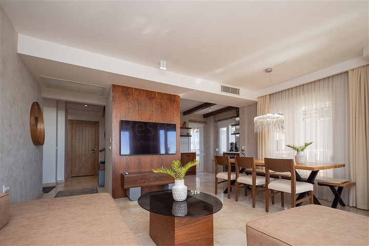 Пентхаус 3+1 с панорамным видом на море в Бекташ, Аланья